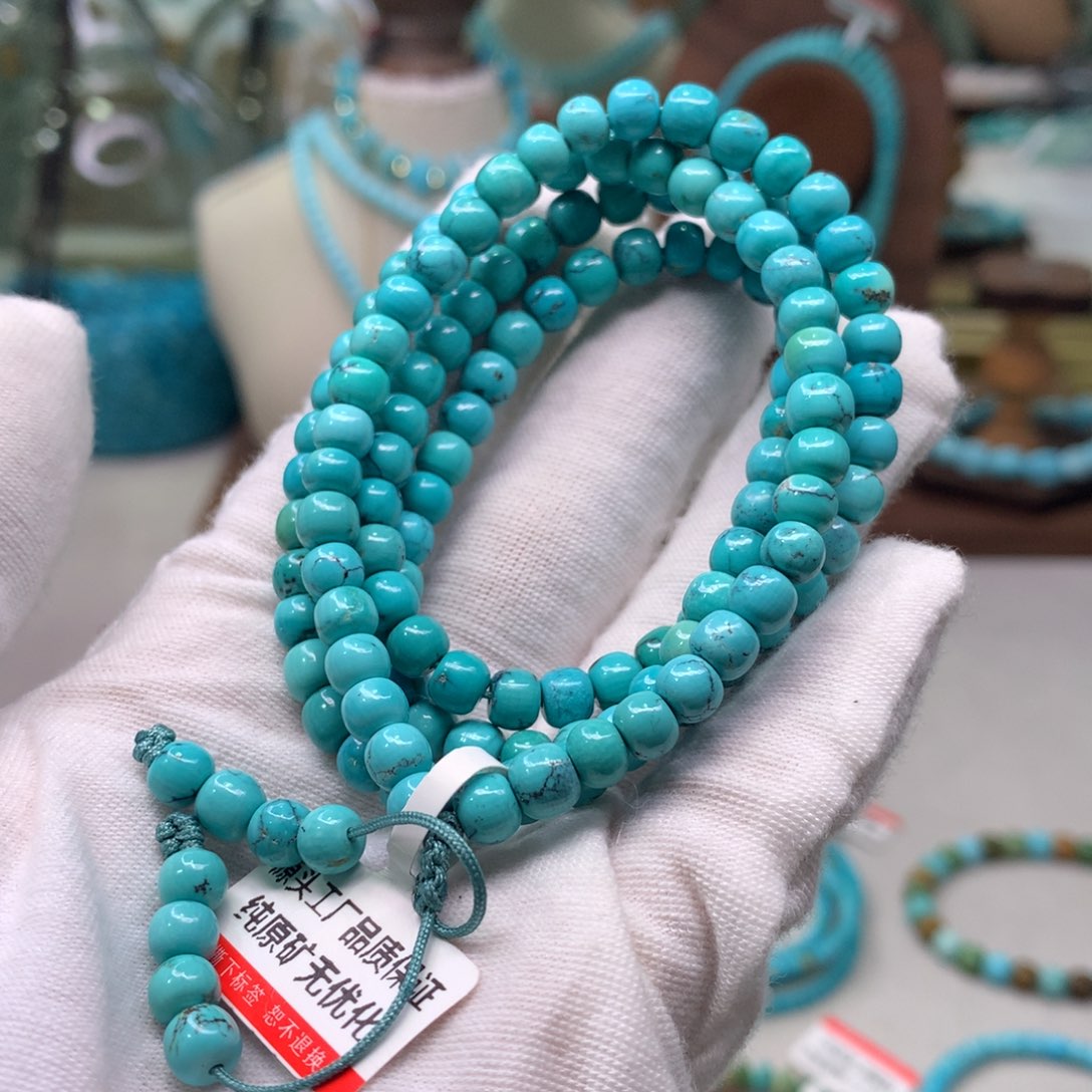 绿松石配饰未镶嵌