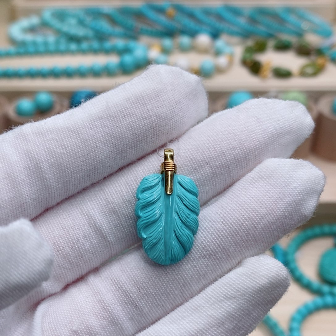 绿松石珠宝奇石18K金镶嵌