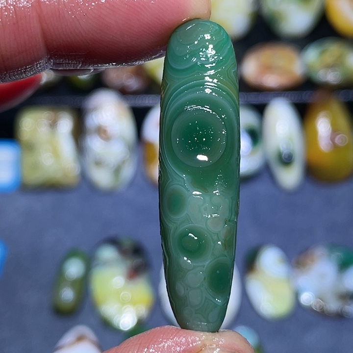 玛瑙/玉髓未镶嵌珠宝奇石