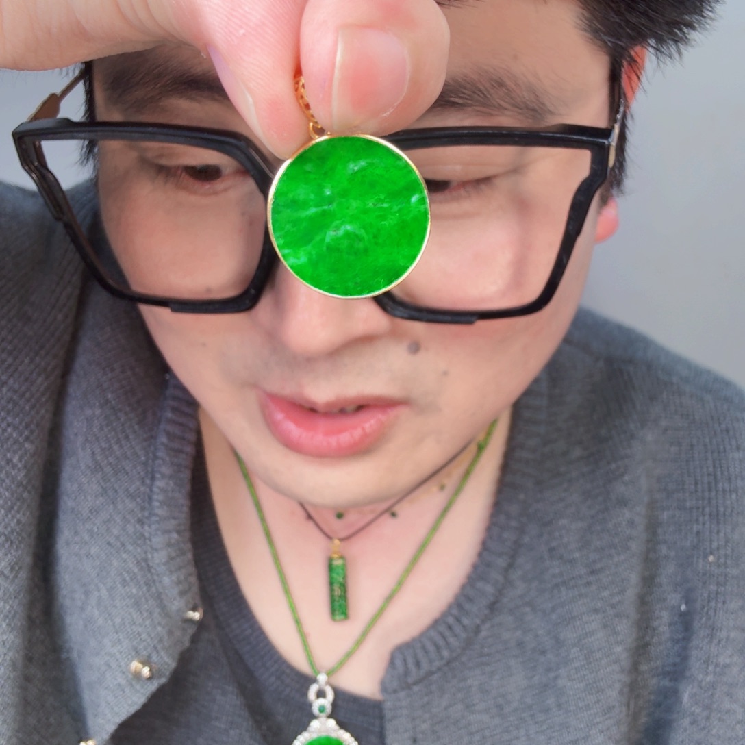 翡翠颈饰未镶嵌一个