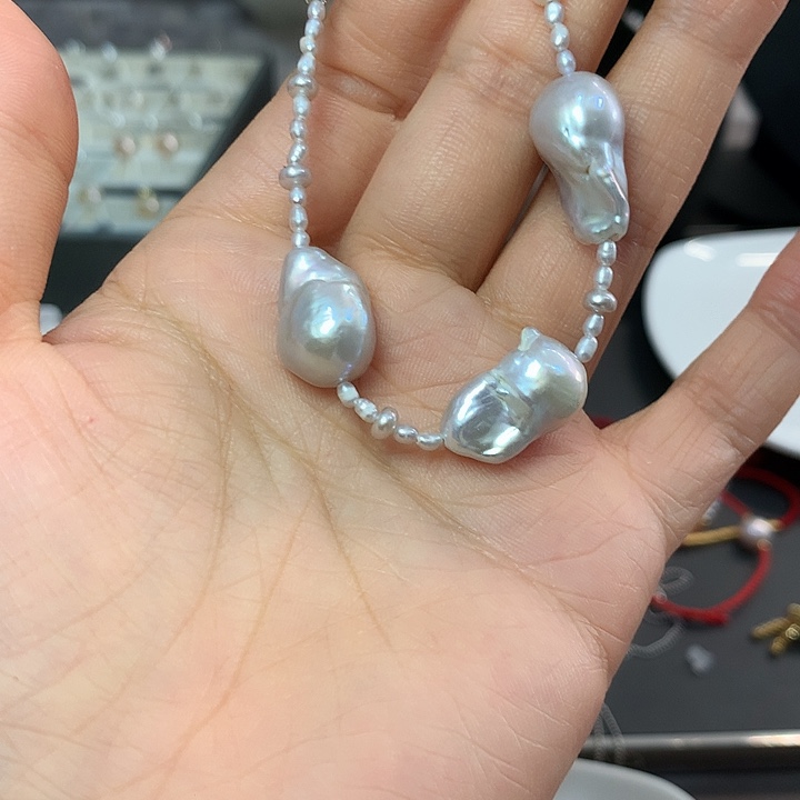 足银皮质巴洛克手链