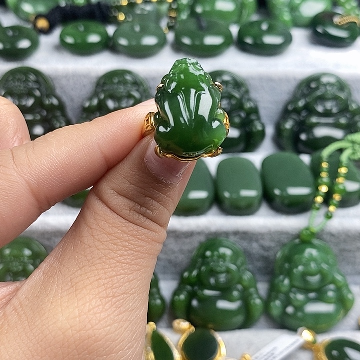 和田玉（碧玉）未镶嵌项链