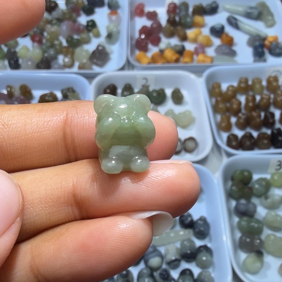 和田玉未镶嵌珠宝奇石