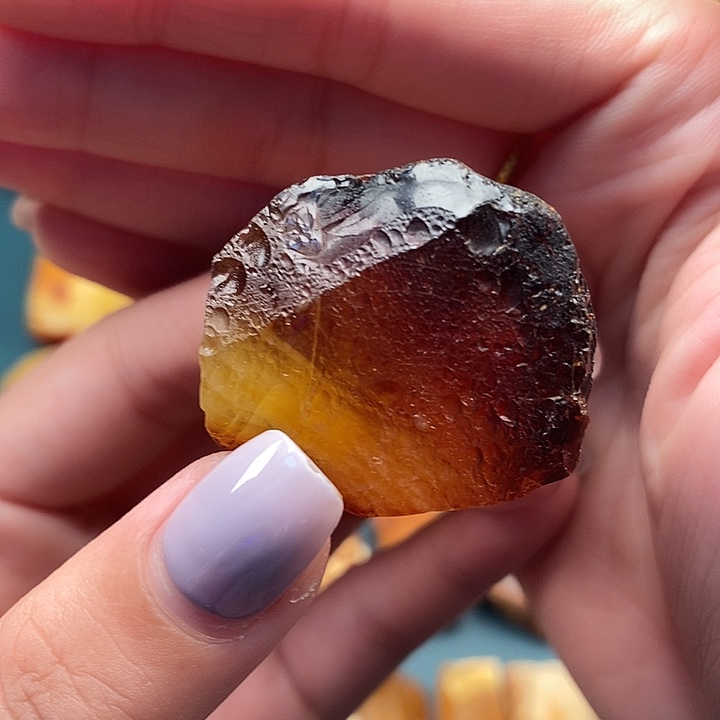 定制琥珀未镶嵌蜜蜡