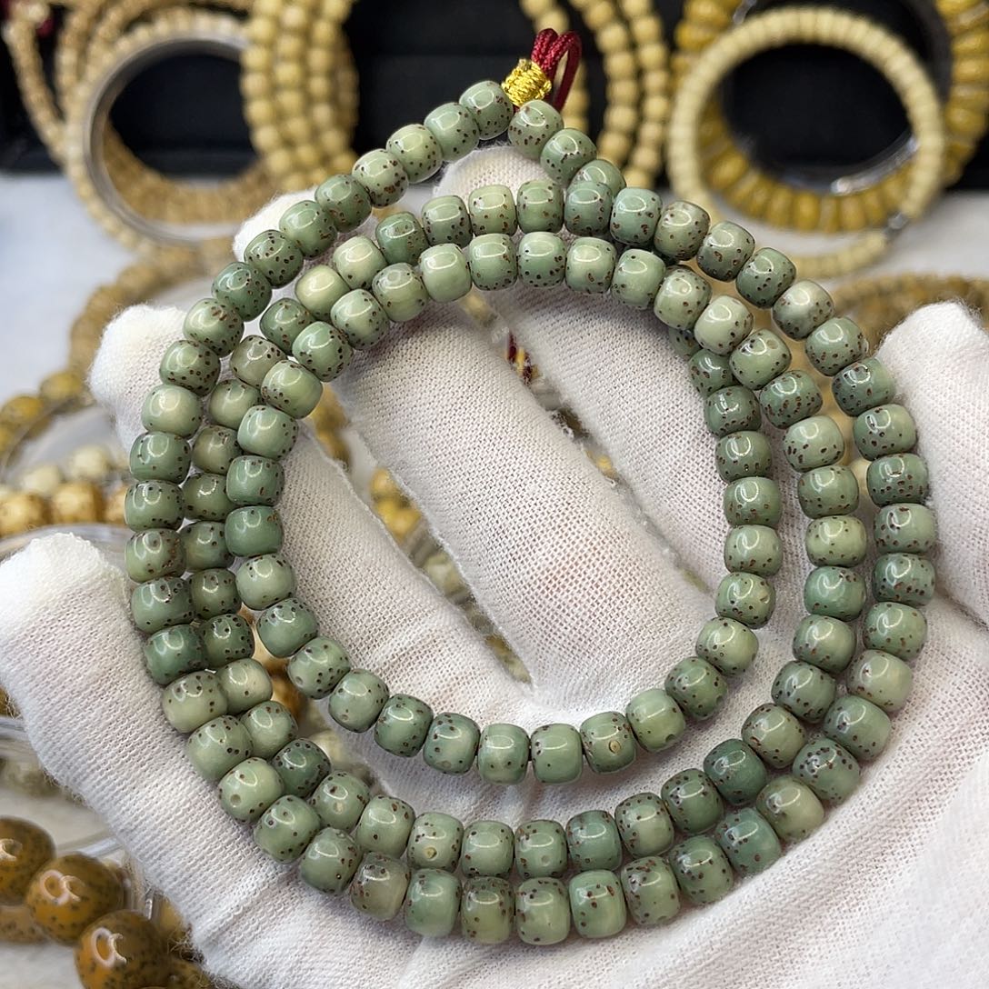 南***.星月菩提手串5×6石玉