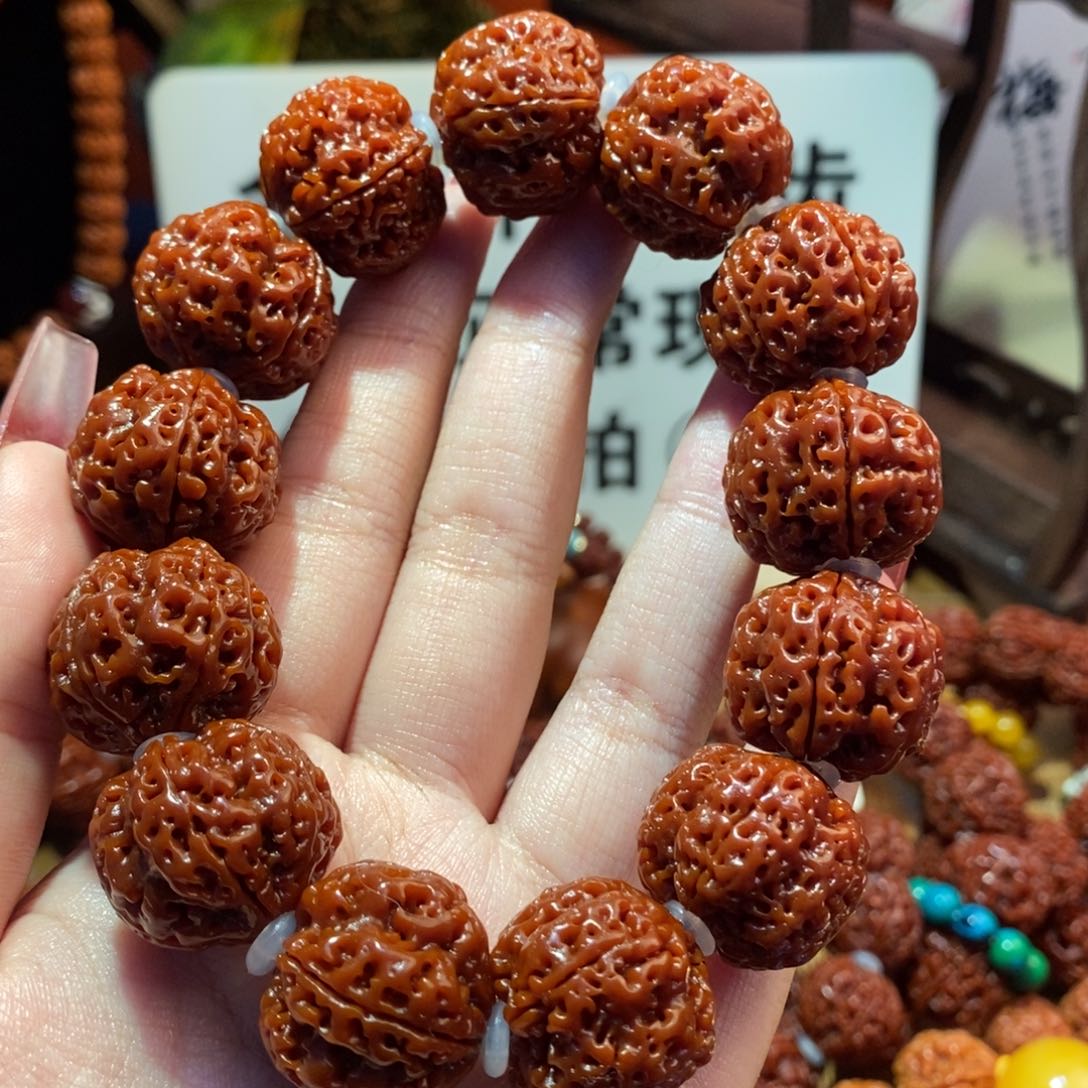 金刚菩提手串225肉玉化