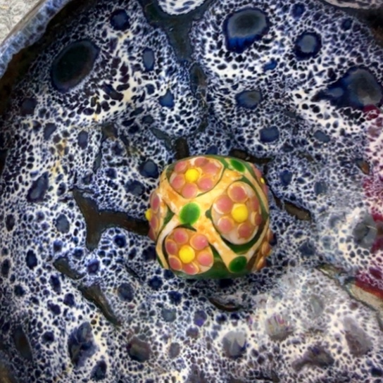 摆件h f d fh vj f f h j