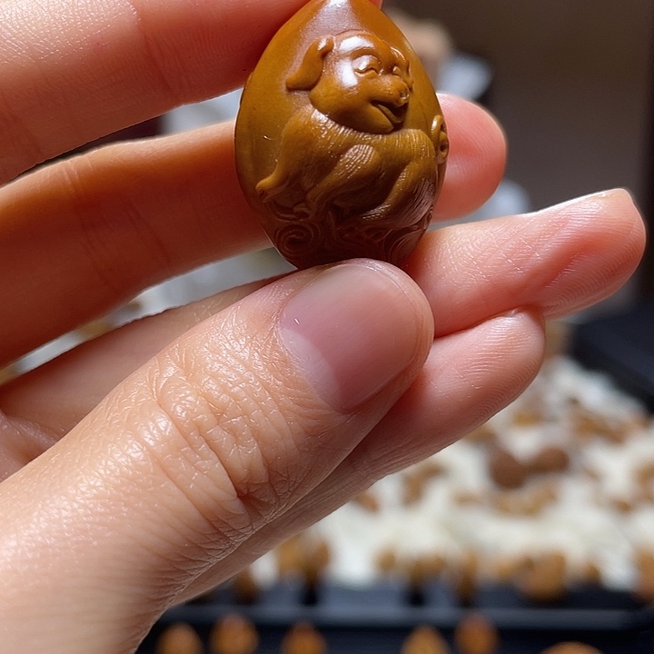 橄榄核吊坠猪 橄榄