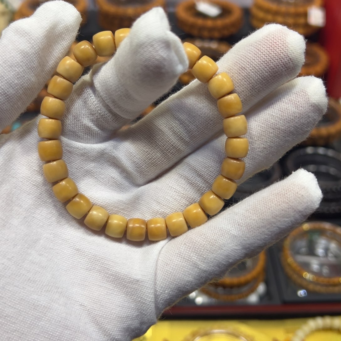 白玉菩提手串龙脊直切