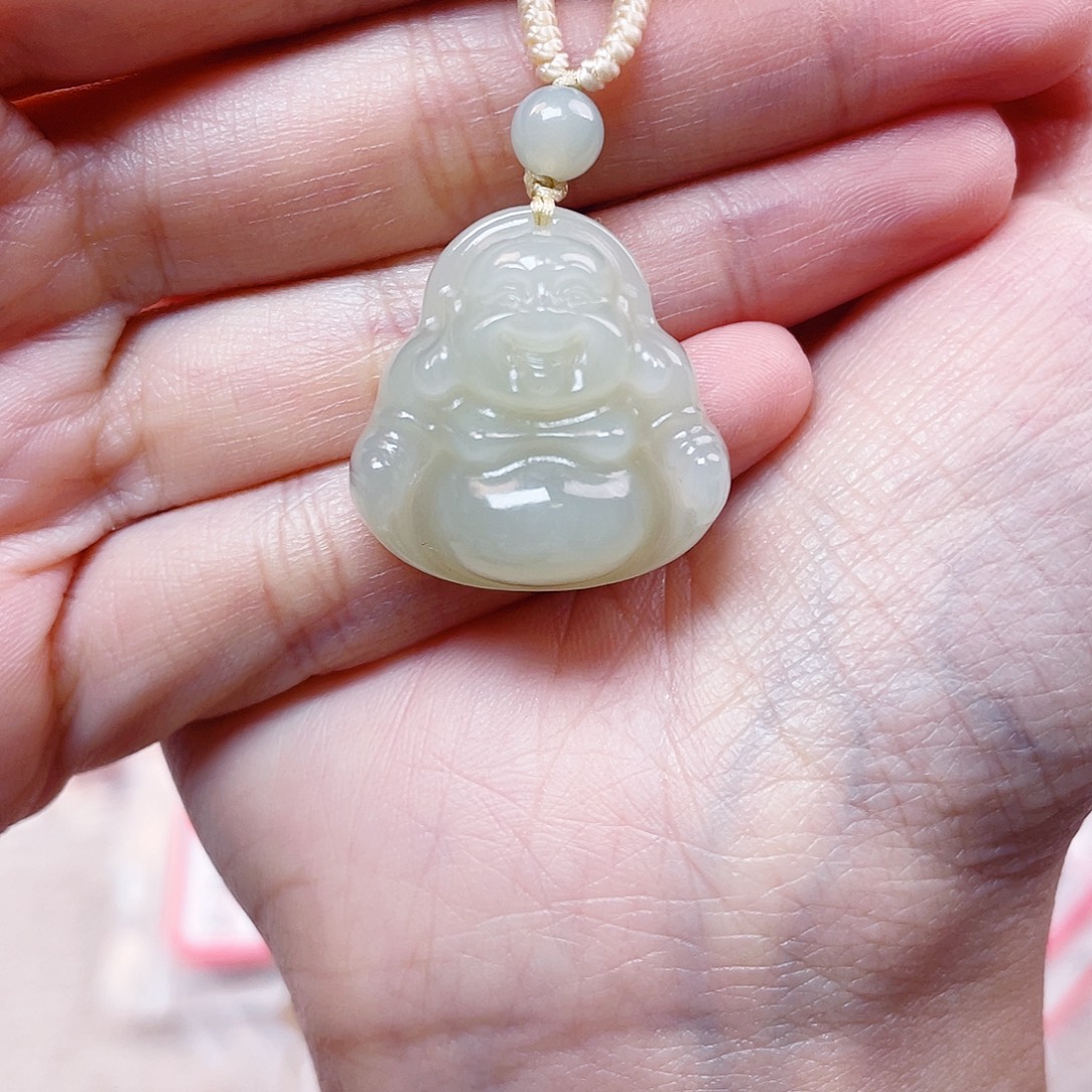 和田玉未镶嵌吊坠(赠链)