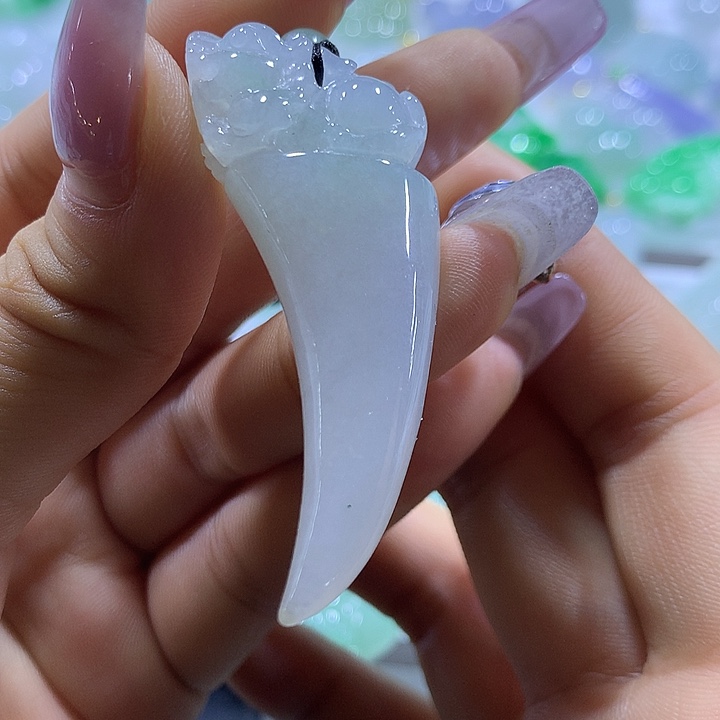 翡翠未镶嵌颈饰天然翡翠A货吊坠