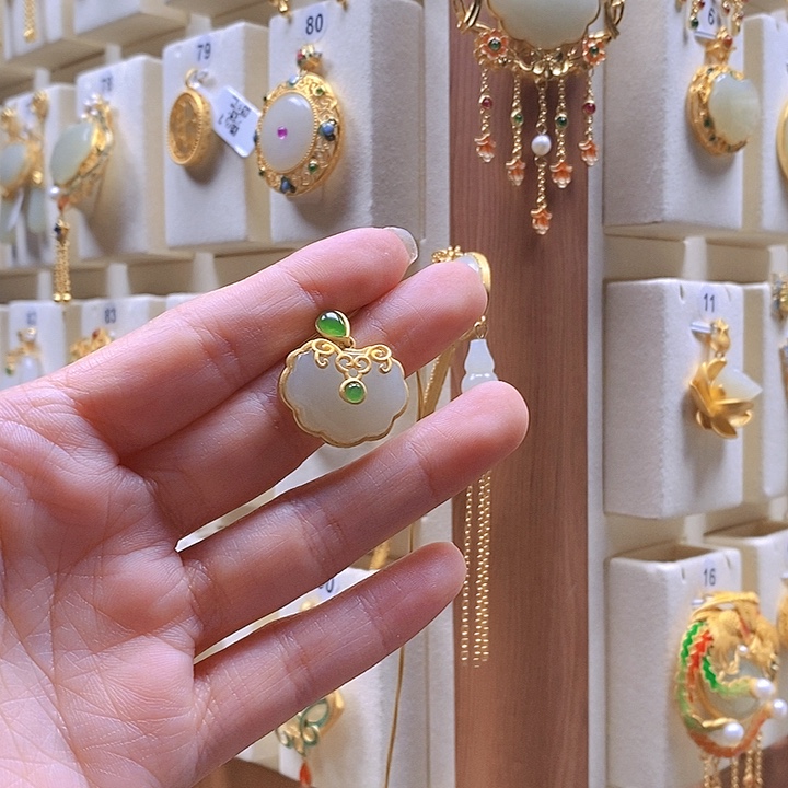 和田玉颈饰银S925镶嵌