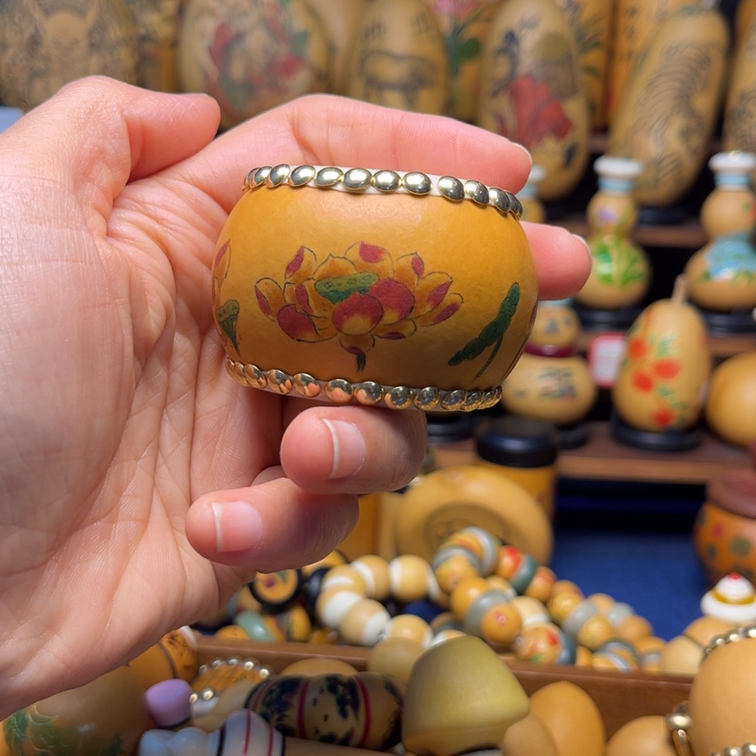 宁***远大叶紫檀（黑酸枝木类）