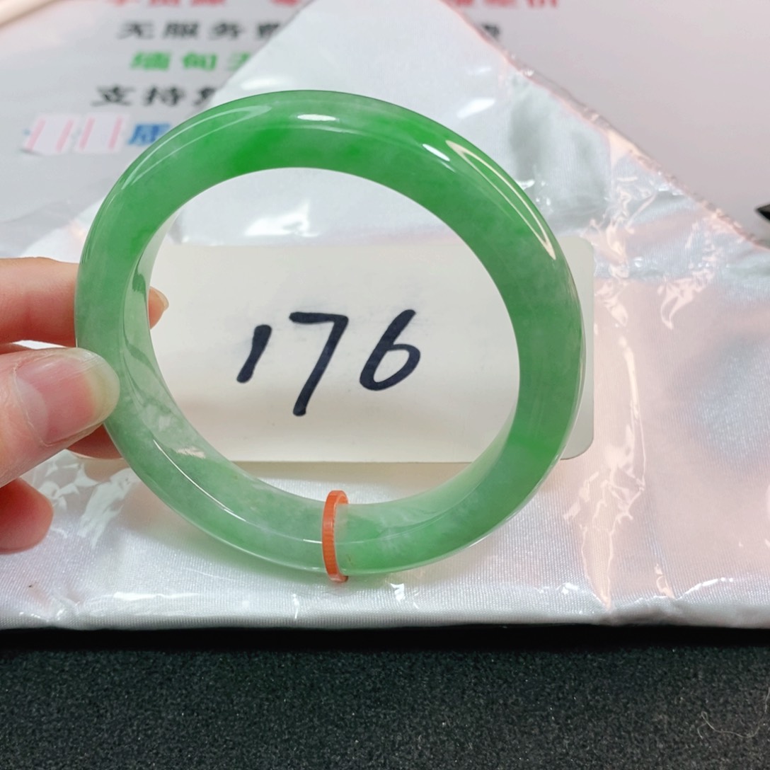 翡翠手镯未镶嵌5657565756