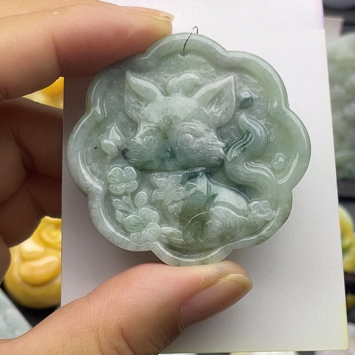 翡翠未镶嵌颈饰天然翡翠