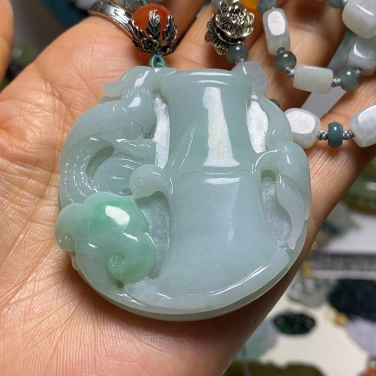 【闪购商品】翡翠吊坠(赠链)未镶嵌