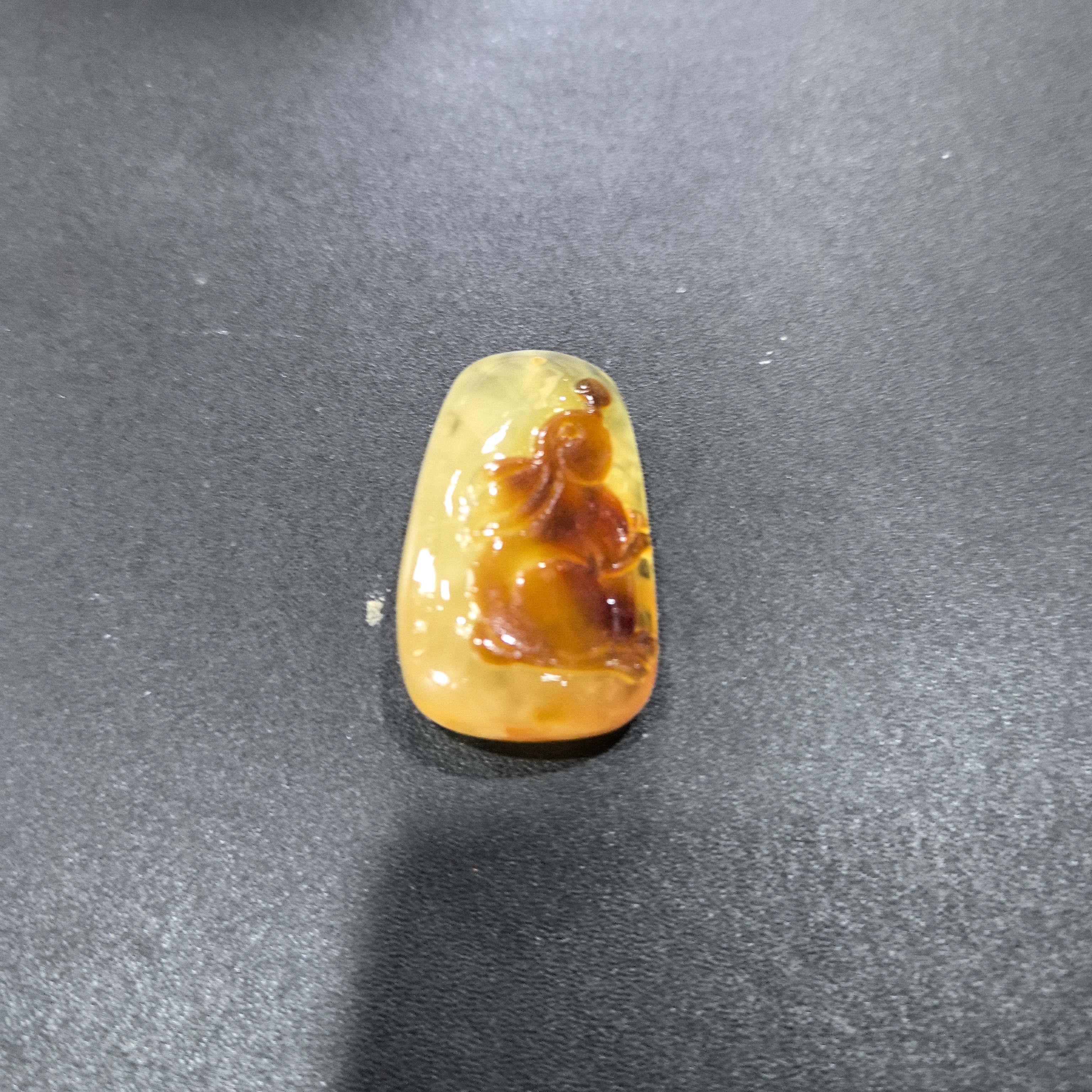 猛犸蜡约13.4克吊坠E103