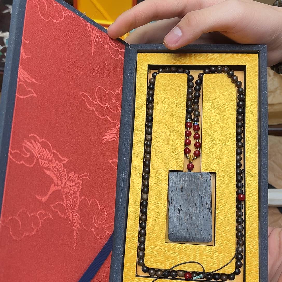 大叶紫檀（黑酸枝木类）