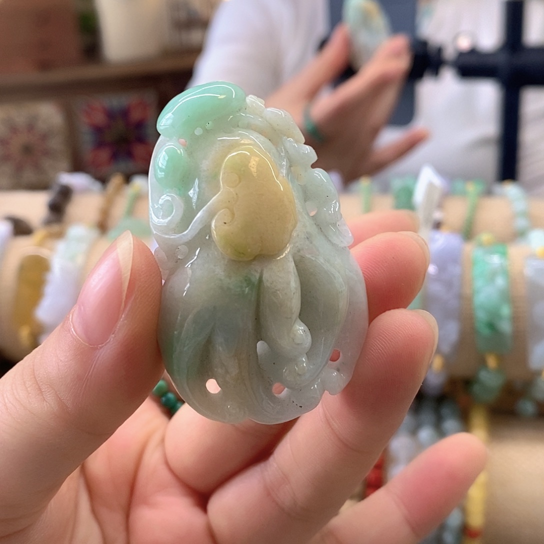 翡翠未镶嵌挂件翡翠挂件