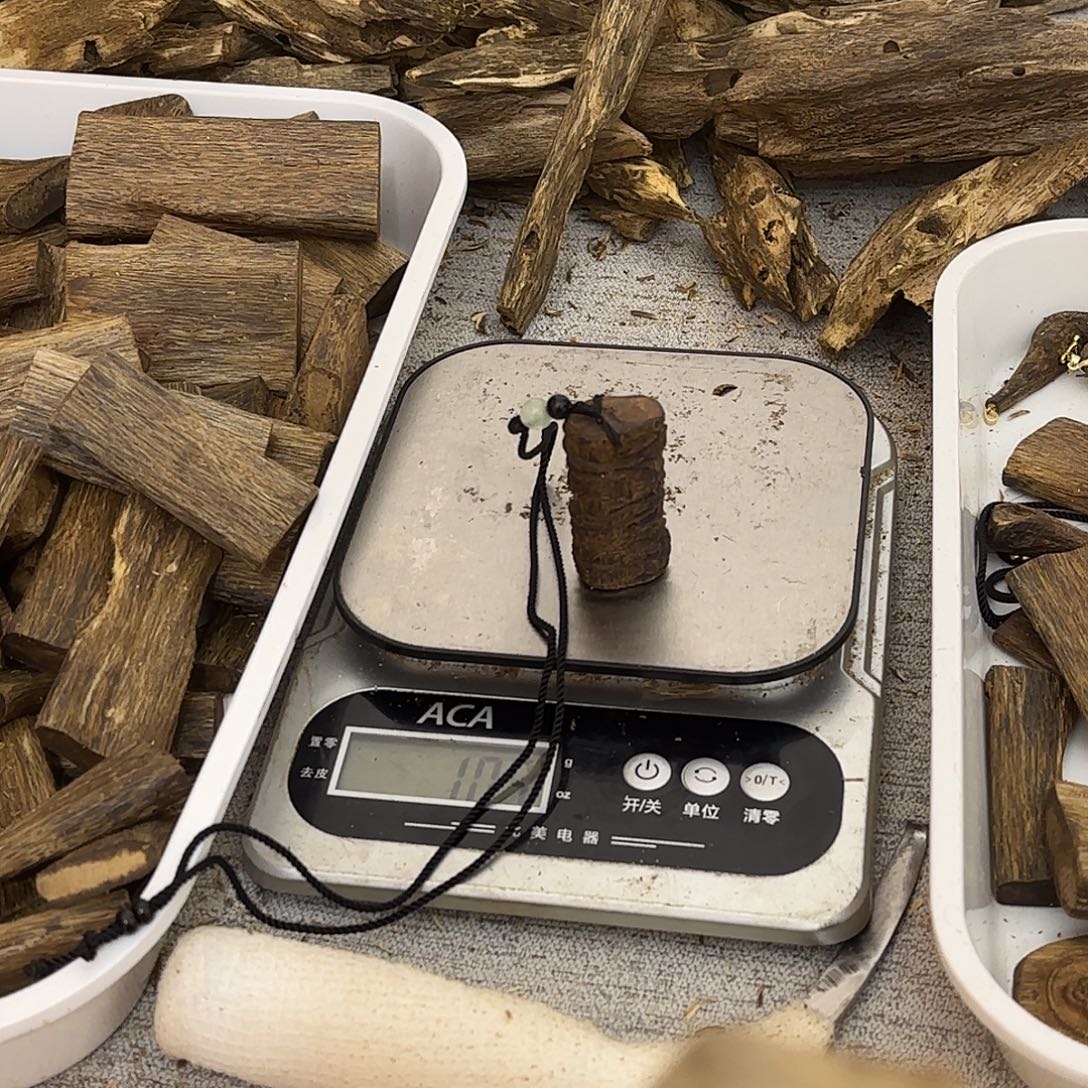 吊坠沉香绿棋楠沉香平安无事牌