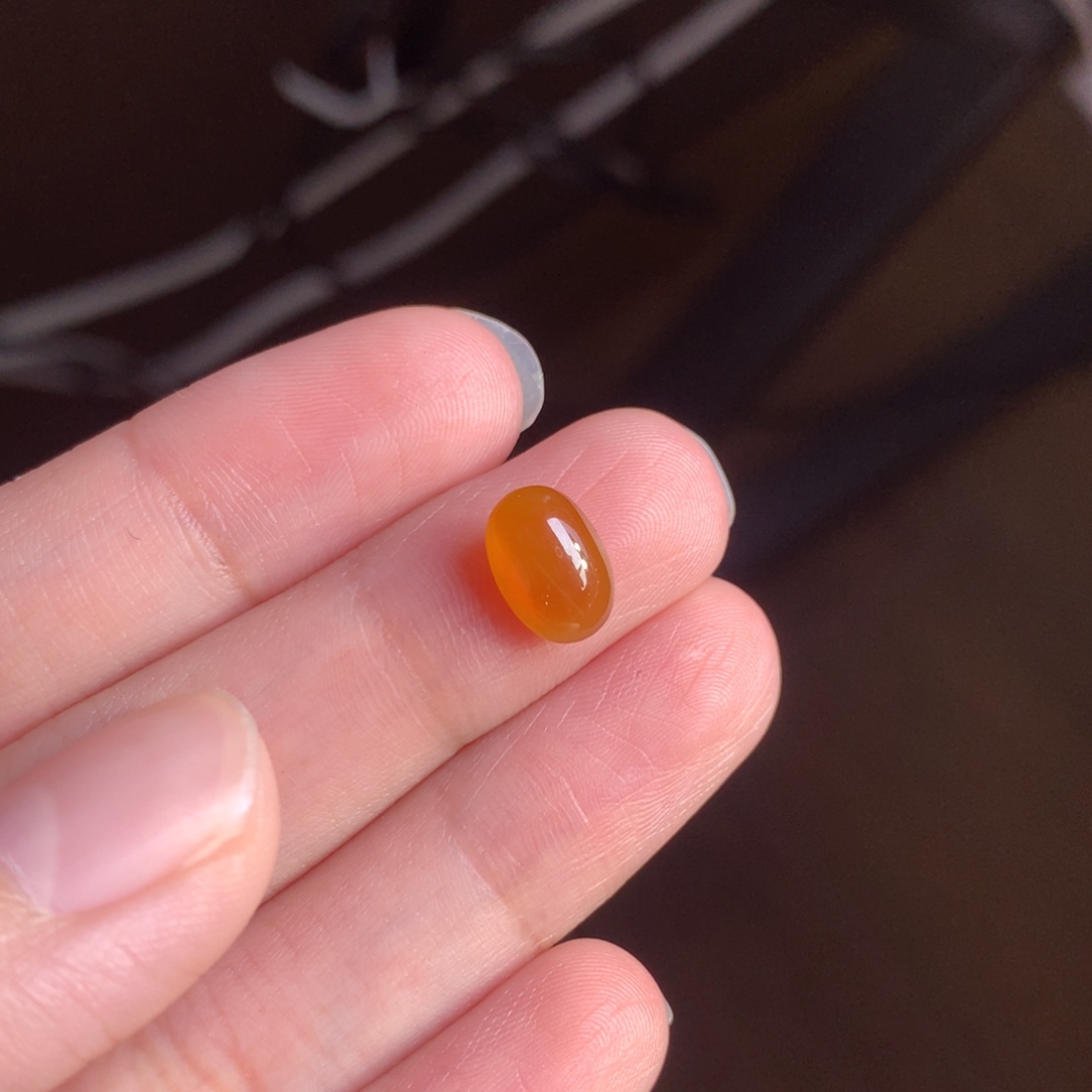 颈饰未镶嵌翡翠高冰红蛋