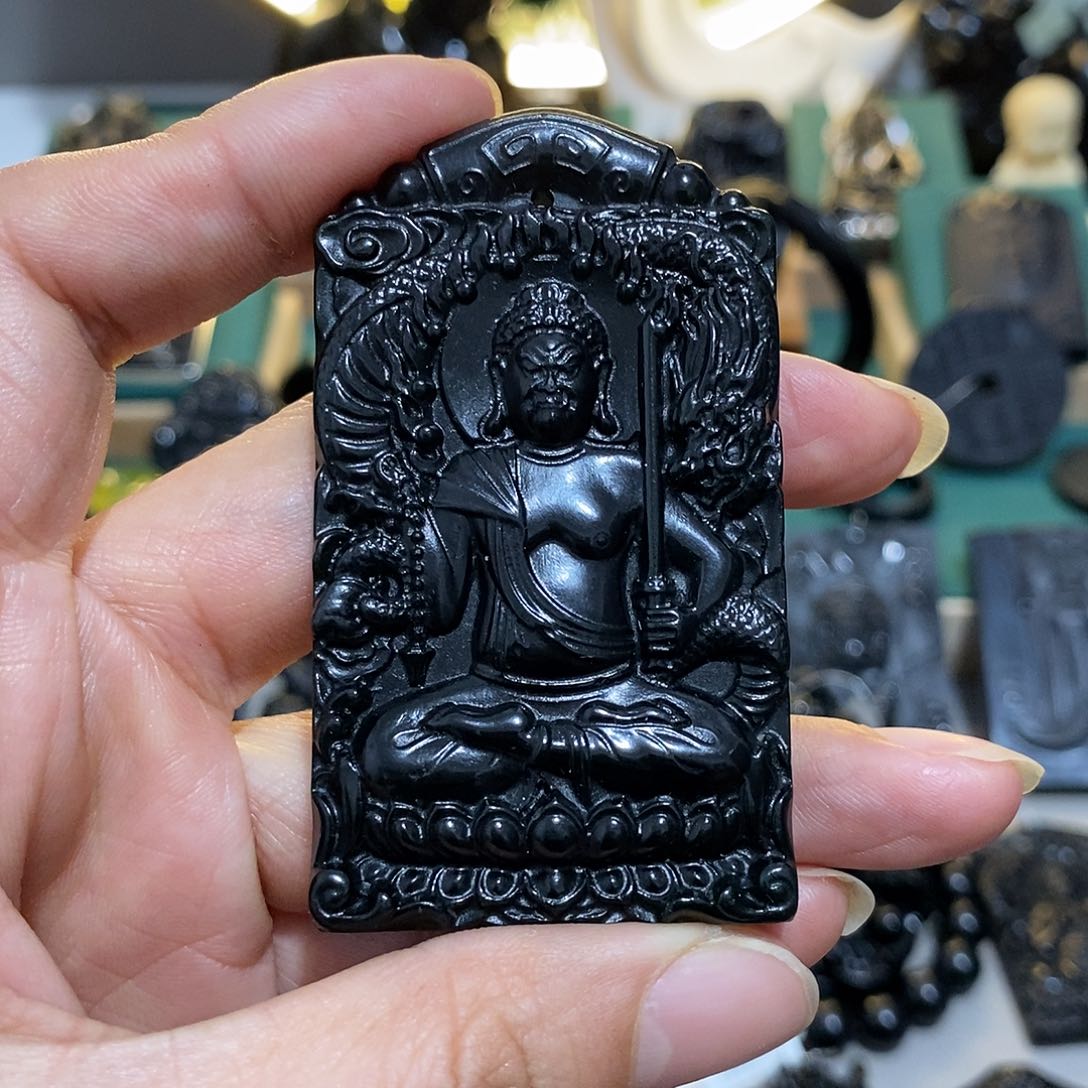 蛇纹石玉颈饰未镶嵌有**桑