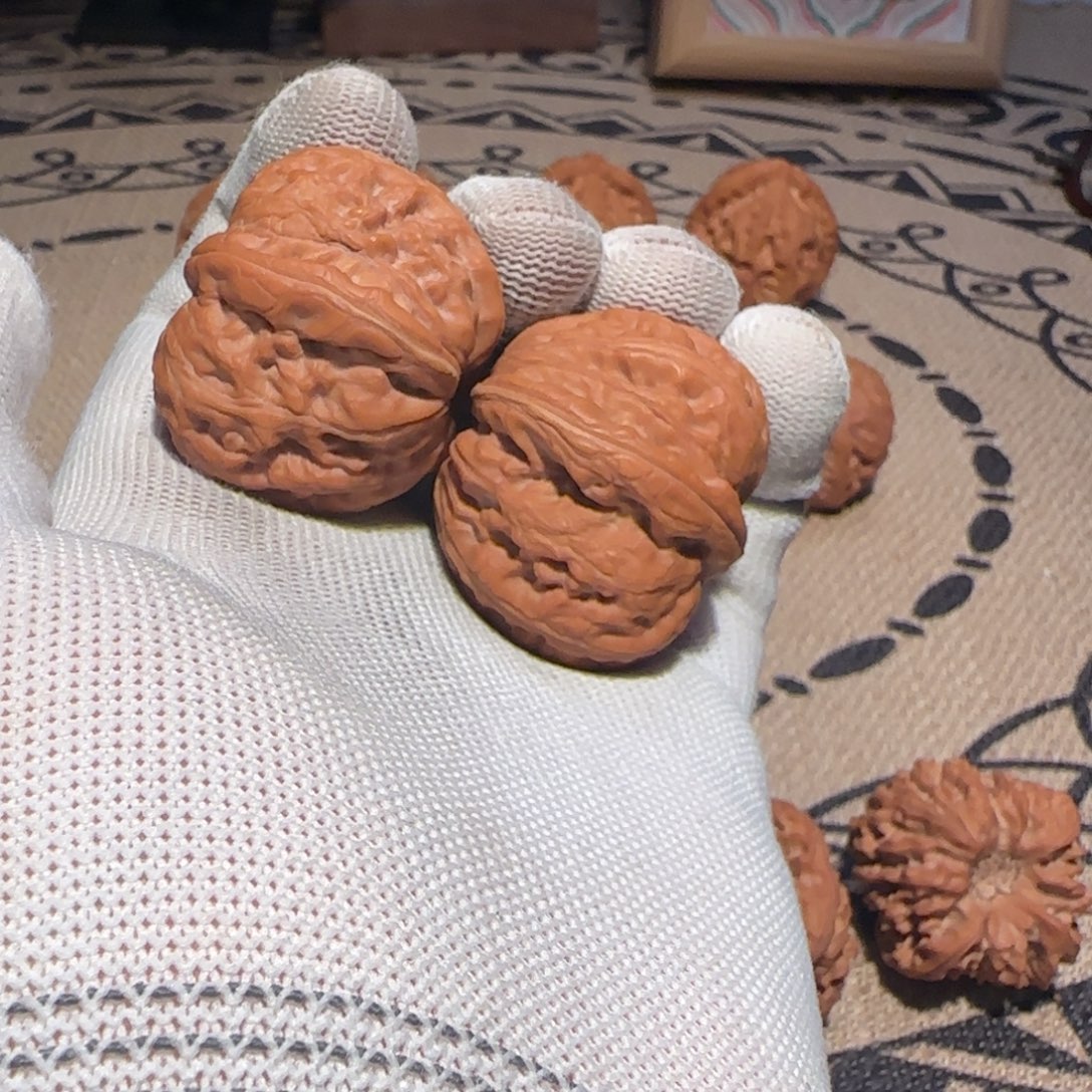 1***8文玩核桃吊坠观音