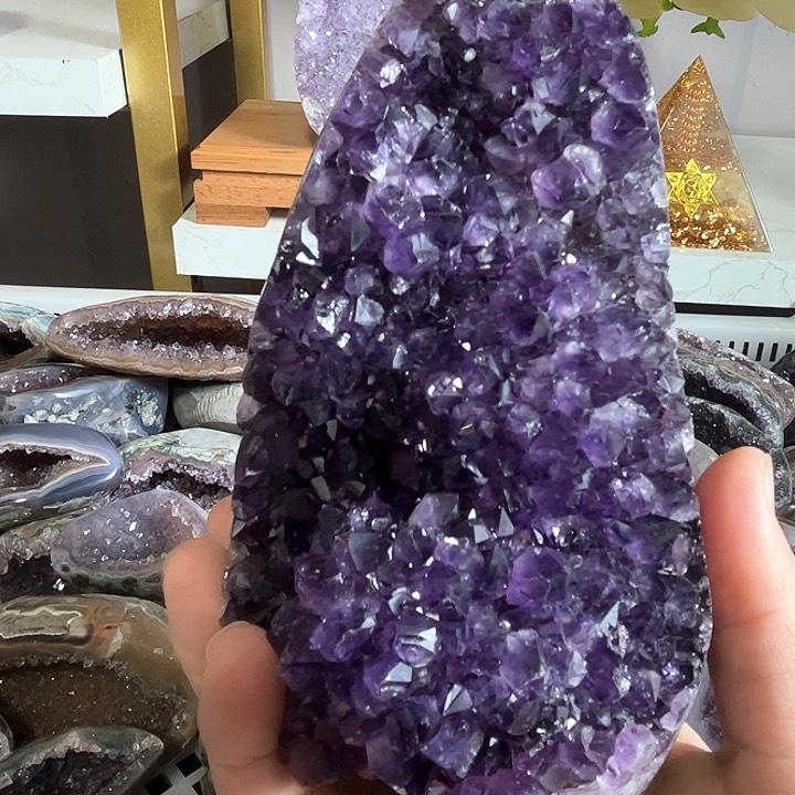 水晶88888888888未镶嵌