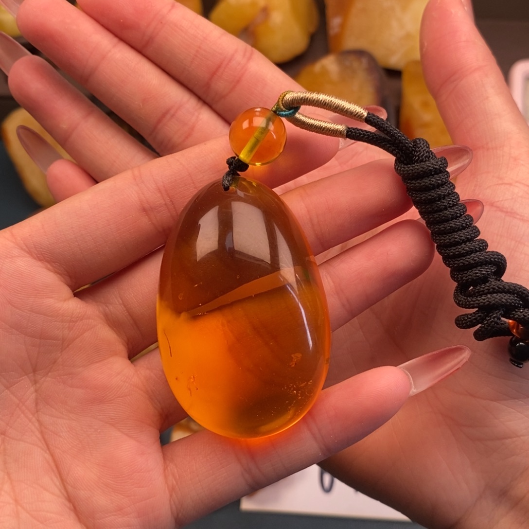 定制琥珀未镶嵌蜜蜡