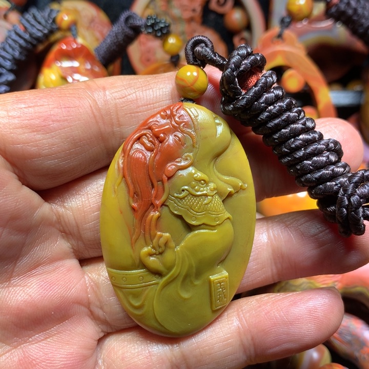 玛瑙/玉髓颈饰未镶嵌