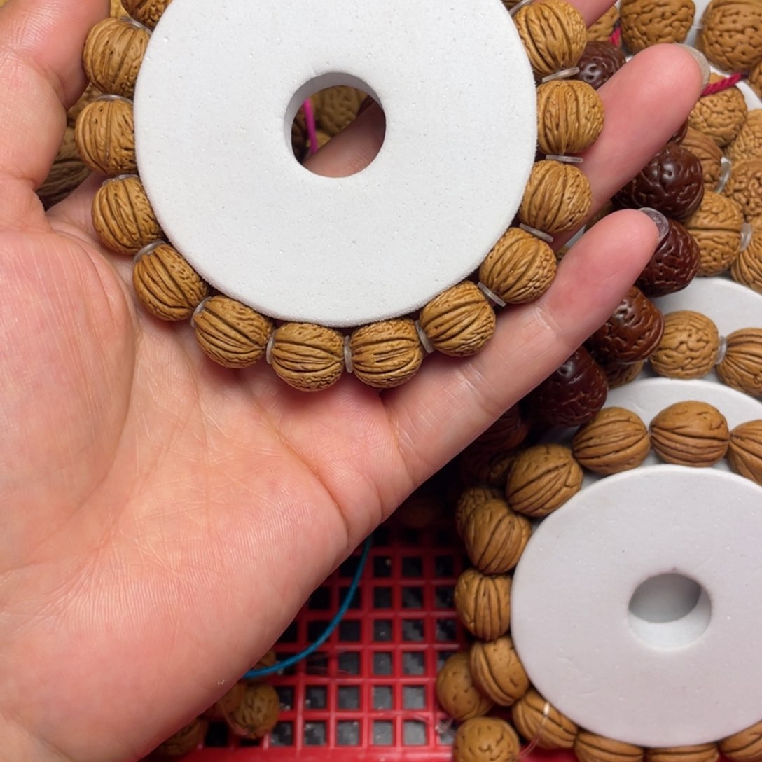 桃木刘****资桃核手串13+桃核手串