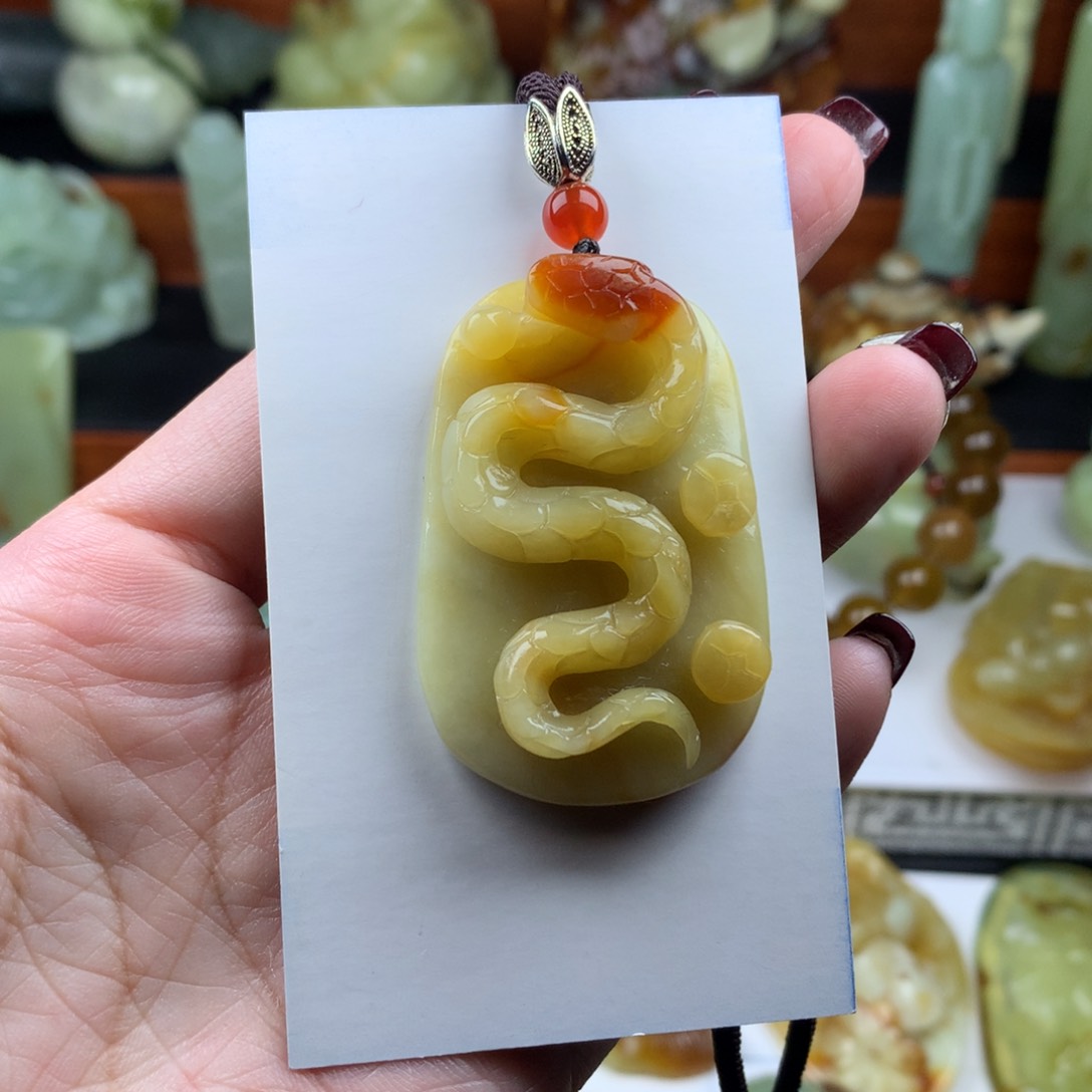 岫玉手把件未镶嵌