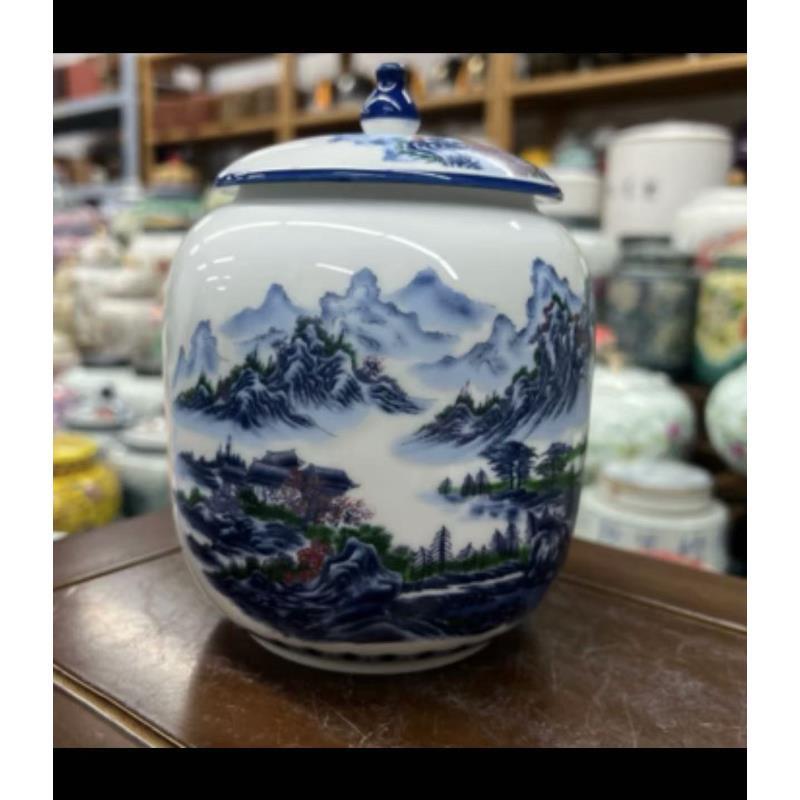 雅致山水画半斤装陶瓷茶叶罐密封罐高端储物罐
