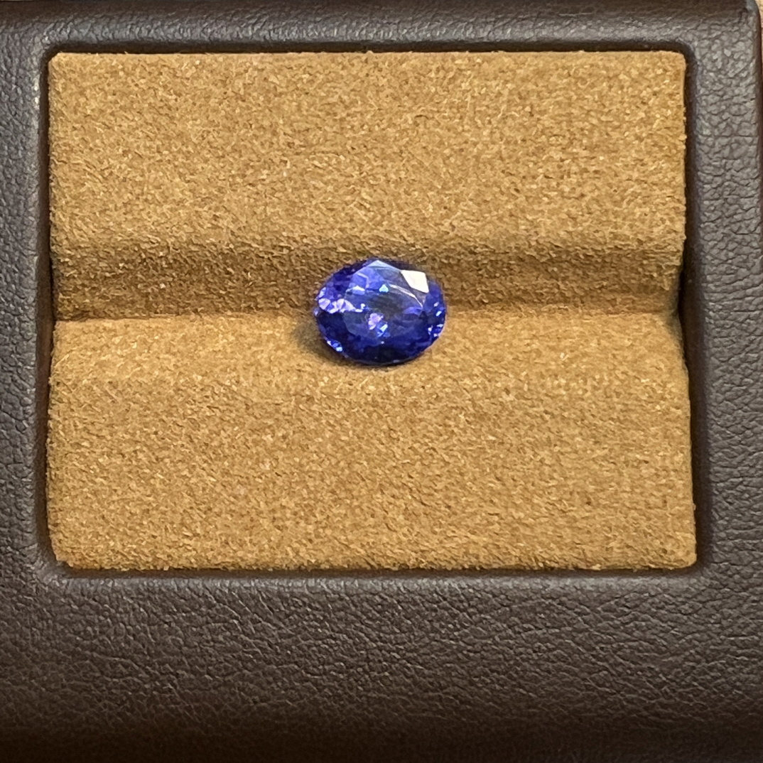 2.23CT坦桑尼亚产地皇家蓝颜色坦桑石