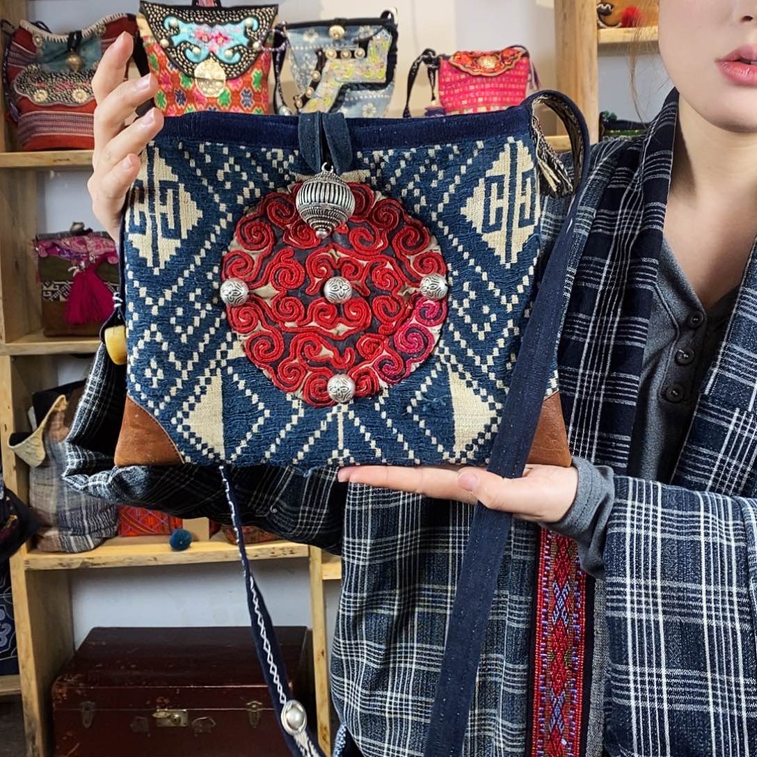 织绣手工制作包包