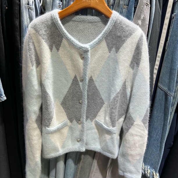 麦寻女装秋冬毛衣MYKYQ009