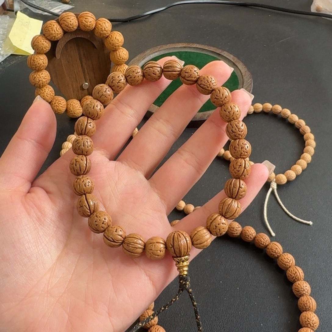 ****N小桃核手串10➕550