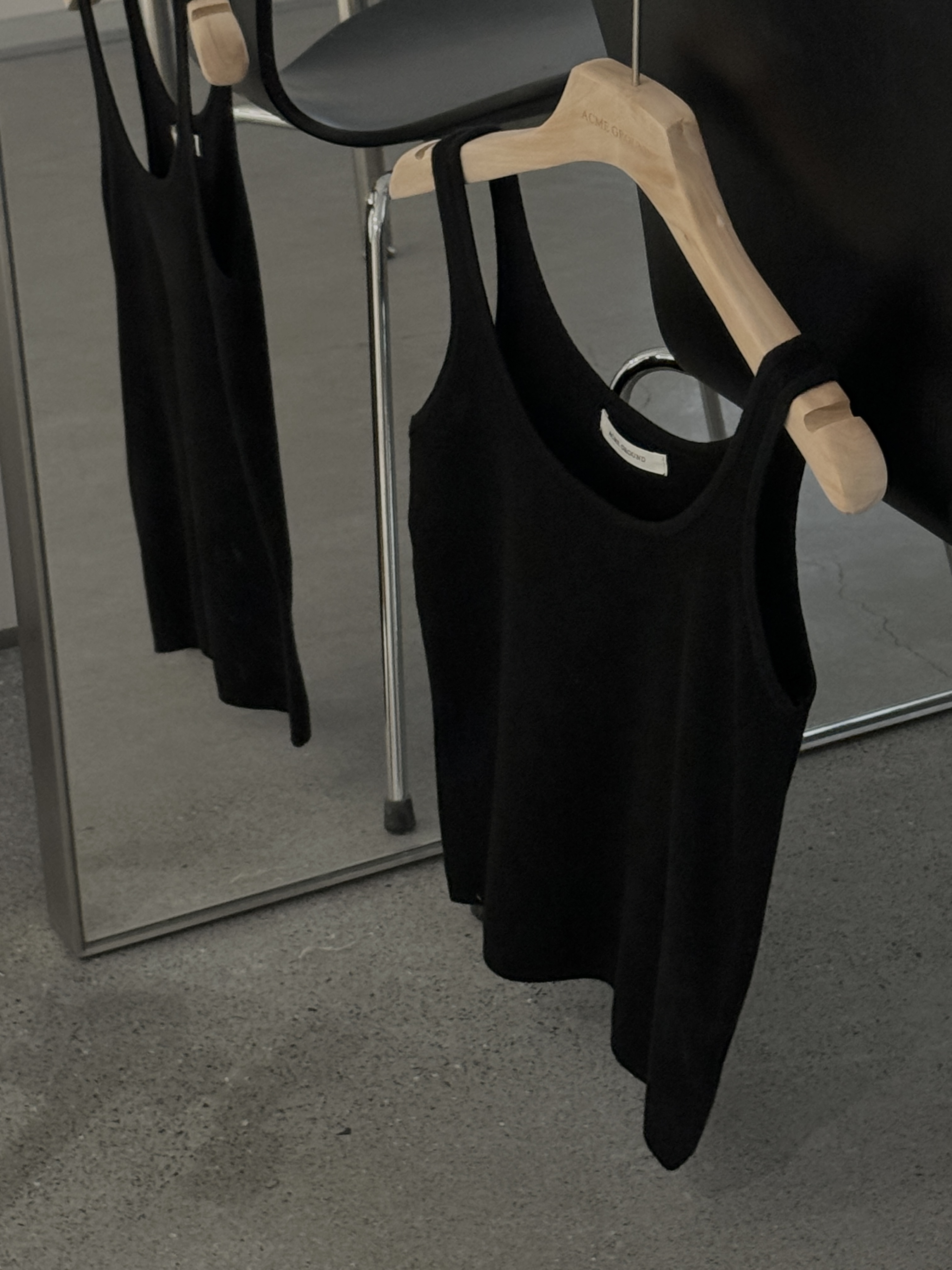 【素简】早春新款韩版百搭方领打底外穿亲肤针织背心上衣02810