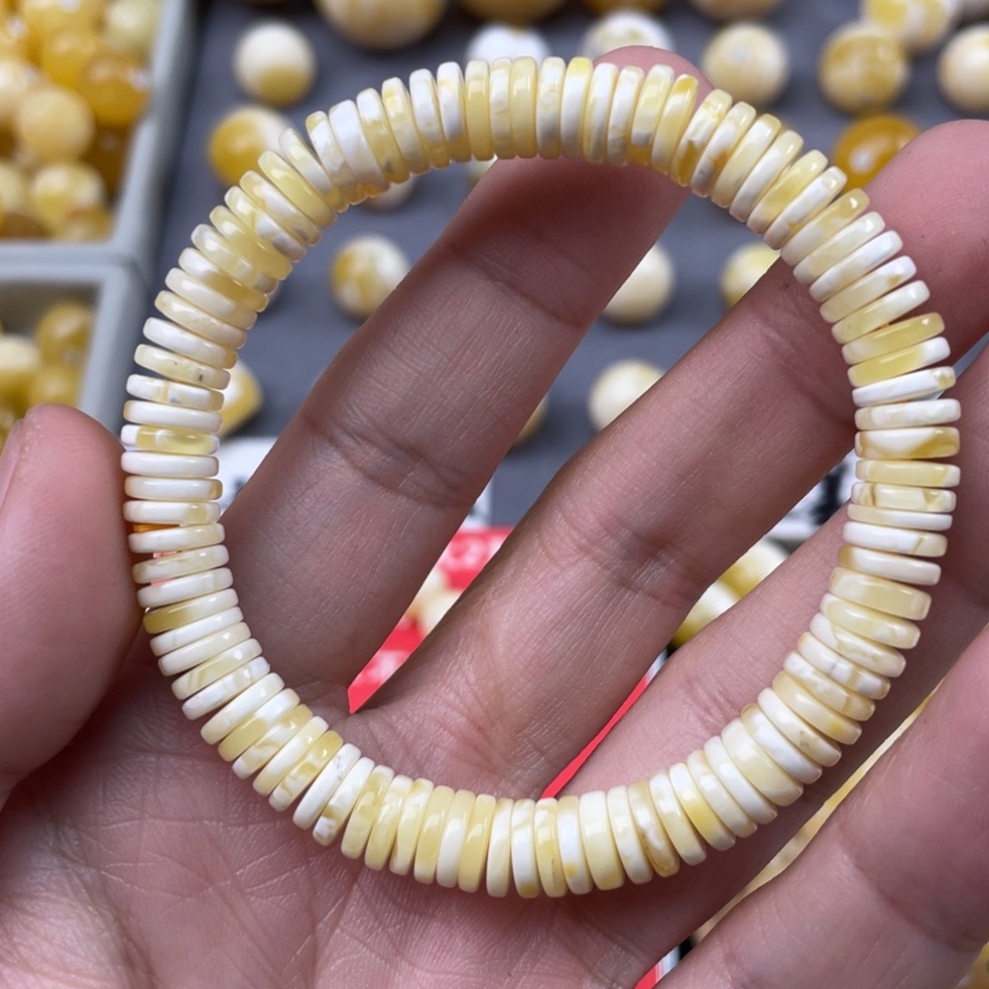 蜜蜡珠宝奇石未镶嵌