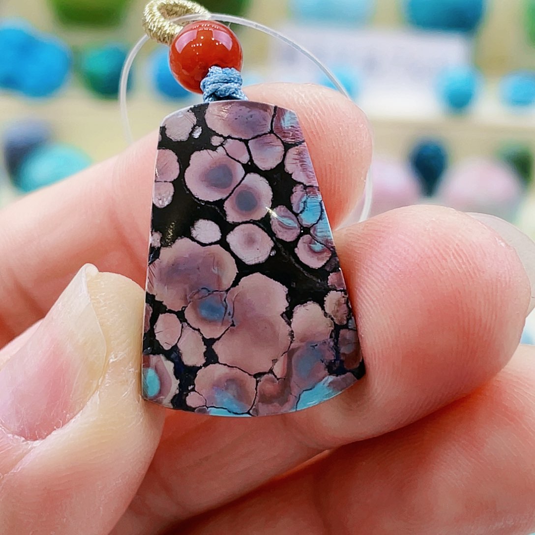 绿松石颈饰未镶嵌