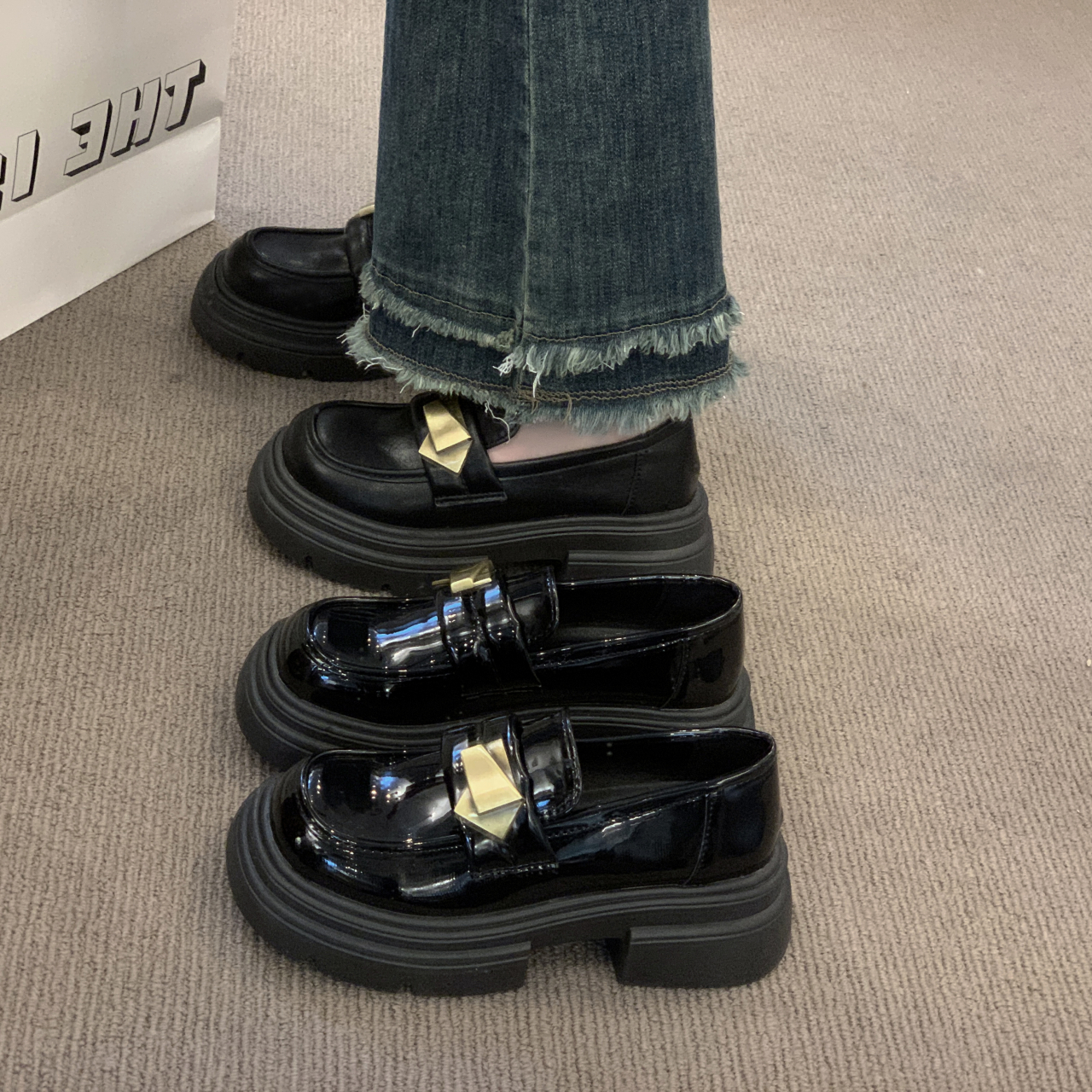 黑色厚底英伦风小皮鞋女2025年秋季新款法式复古一脚蹬乐福鞋子
