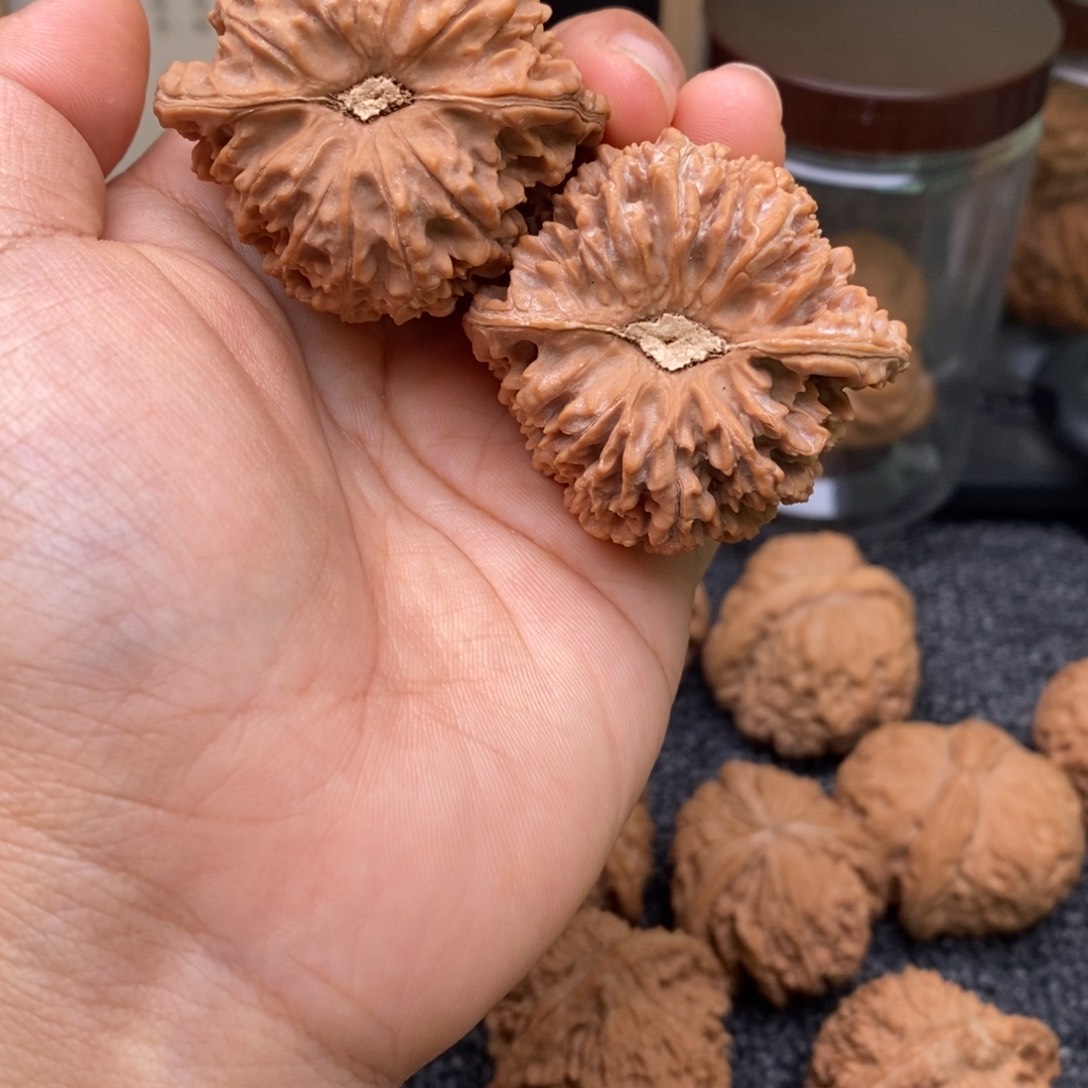 文玩核桃把件44满天星