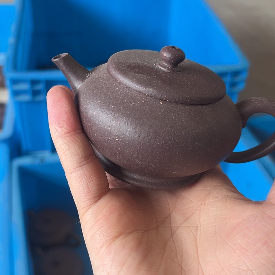 茶壶紫砂紫砂的味道很
