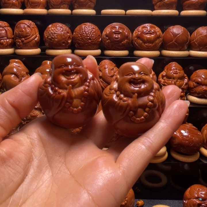 *****大叶紫檀（黑酸枝木类）手持手把件