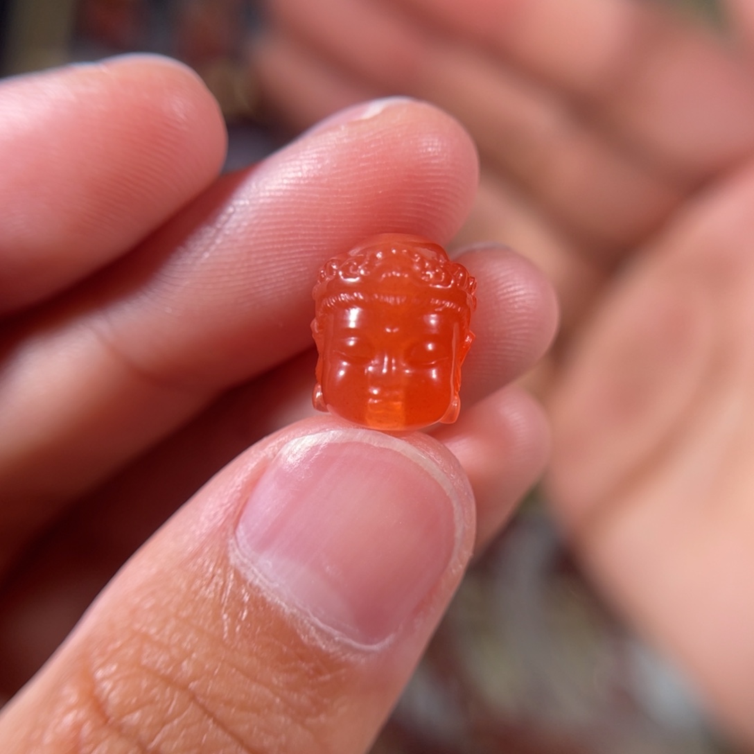 南红玛瑙丽江料宝宝观音11.5*10未镶嵌