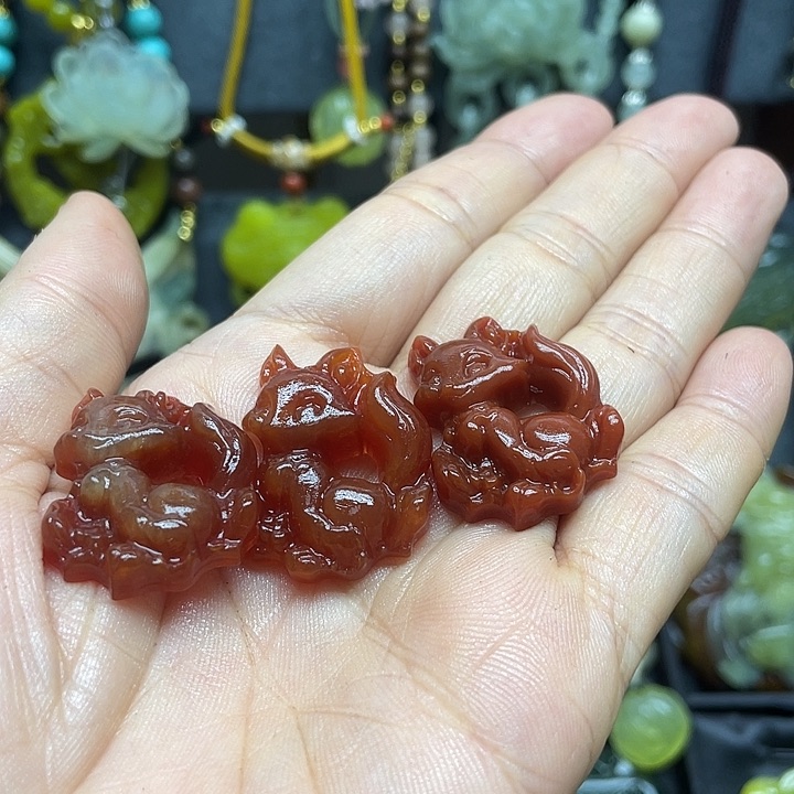 未镶嵌岫玉吊坠吊坠