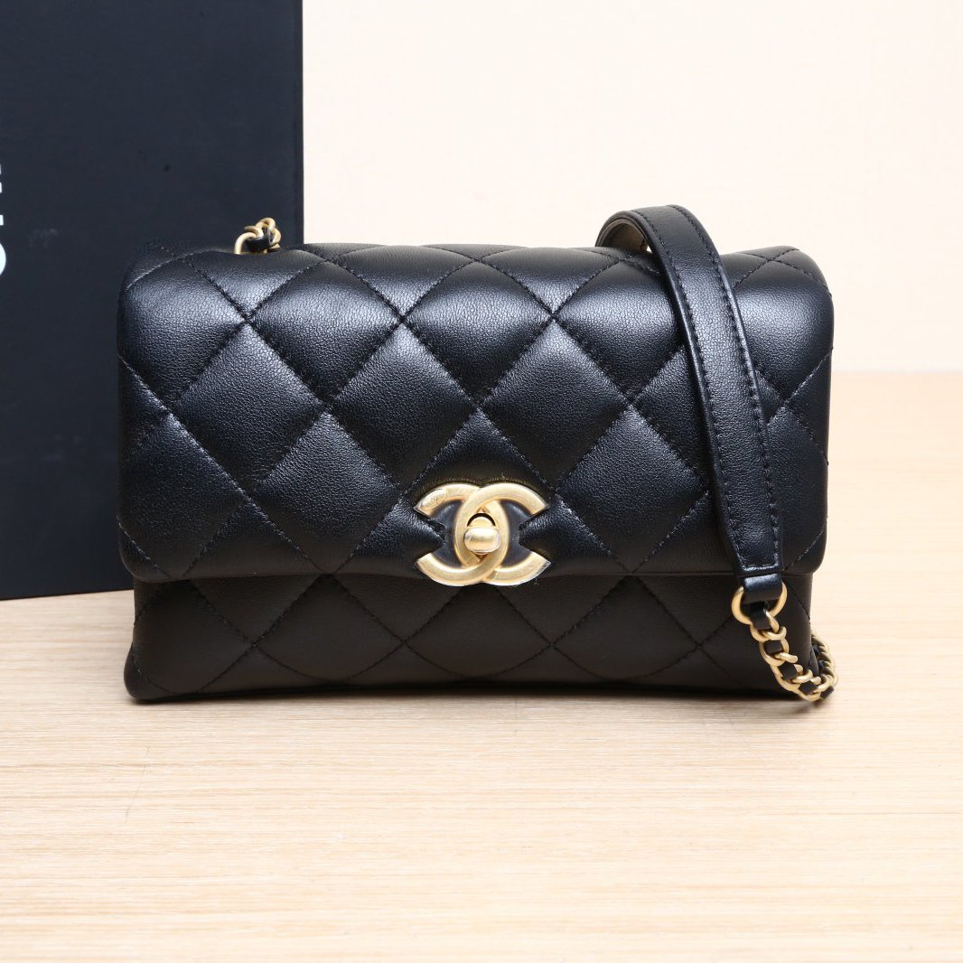 99新 Chanel/香奈儿 小花攀攀CF 24A 大mini 黑色 皮革S 芯片开