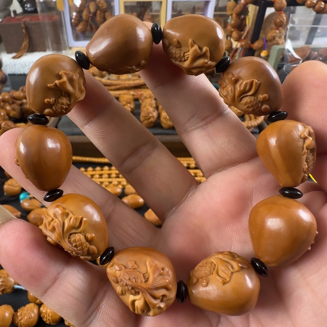 手串/手链橄榄核金鱼