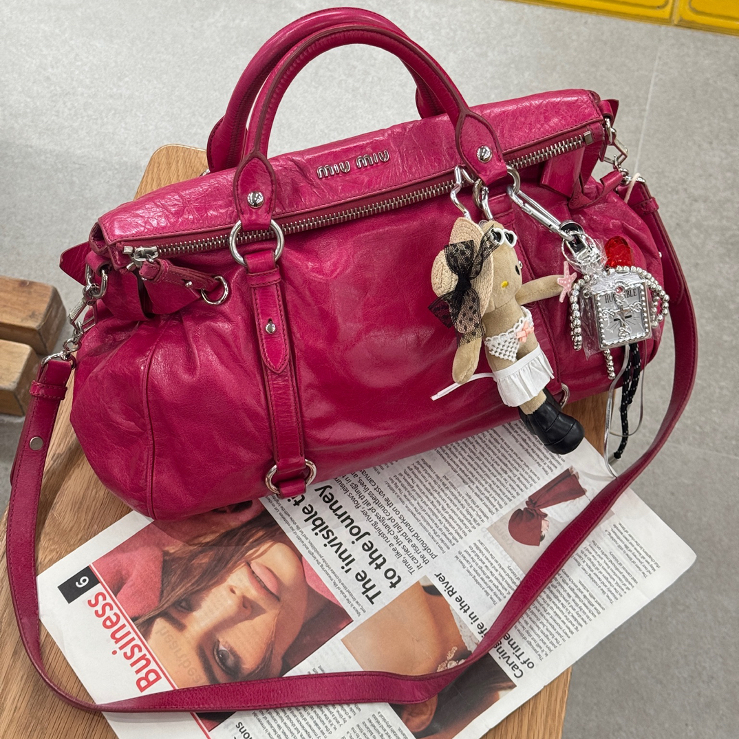 95新 MIU MIU/缪缪 觅时/玫红油蜡皮中号机车包/118706