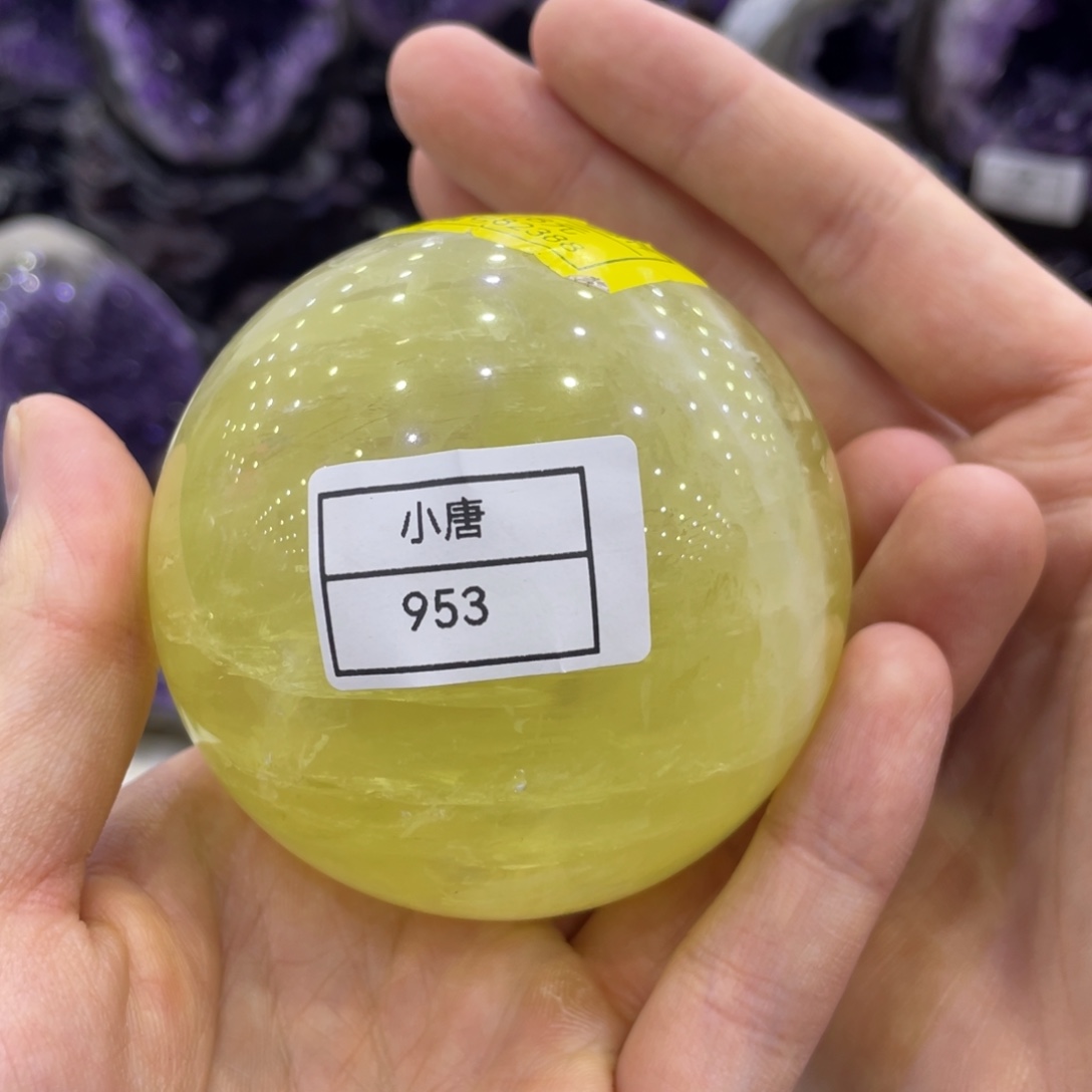 B***—水晶未镶嵌珠宝半成品